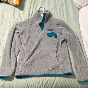 Patagonia Gray and Teal Fleece Jacket